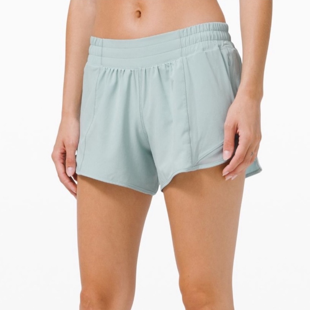 Lululemon HOTTY HOT SHORT II *LONG 4" - Picture 1 of 9